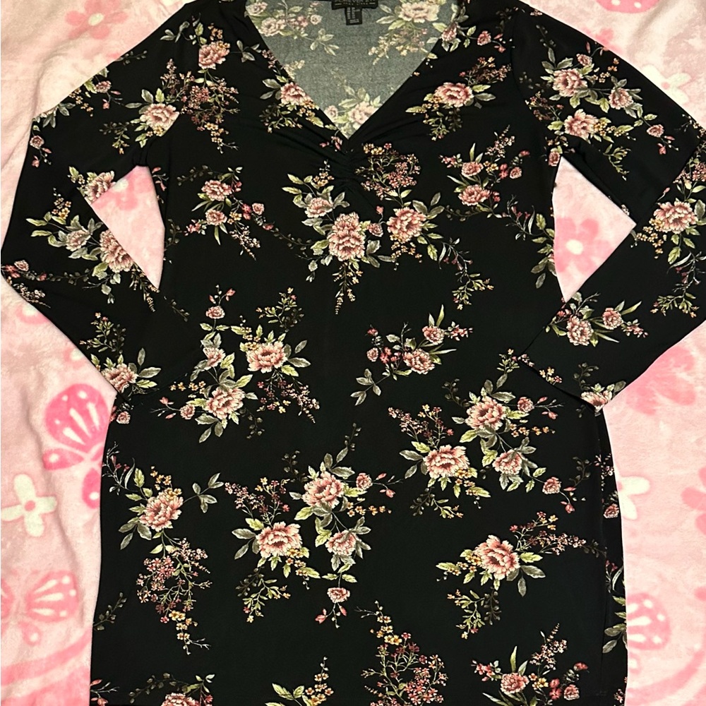 Forever 21 Black Floral Long Sleeve Dress